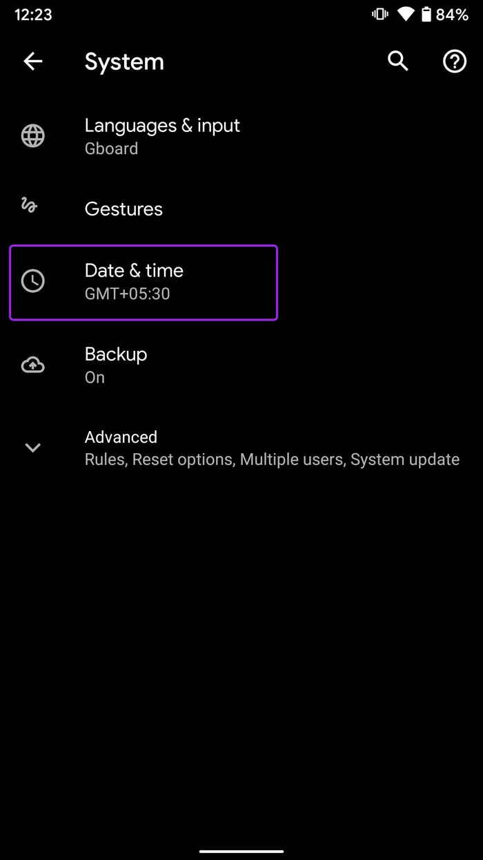 Las aplicaciones de fecha y hora abiertas no se actualizan en Android